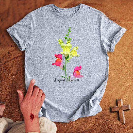 Vibrant Snapdragon Flowers T-shirt